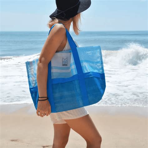 best lightweight beach bags.